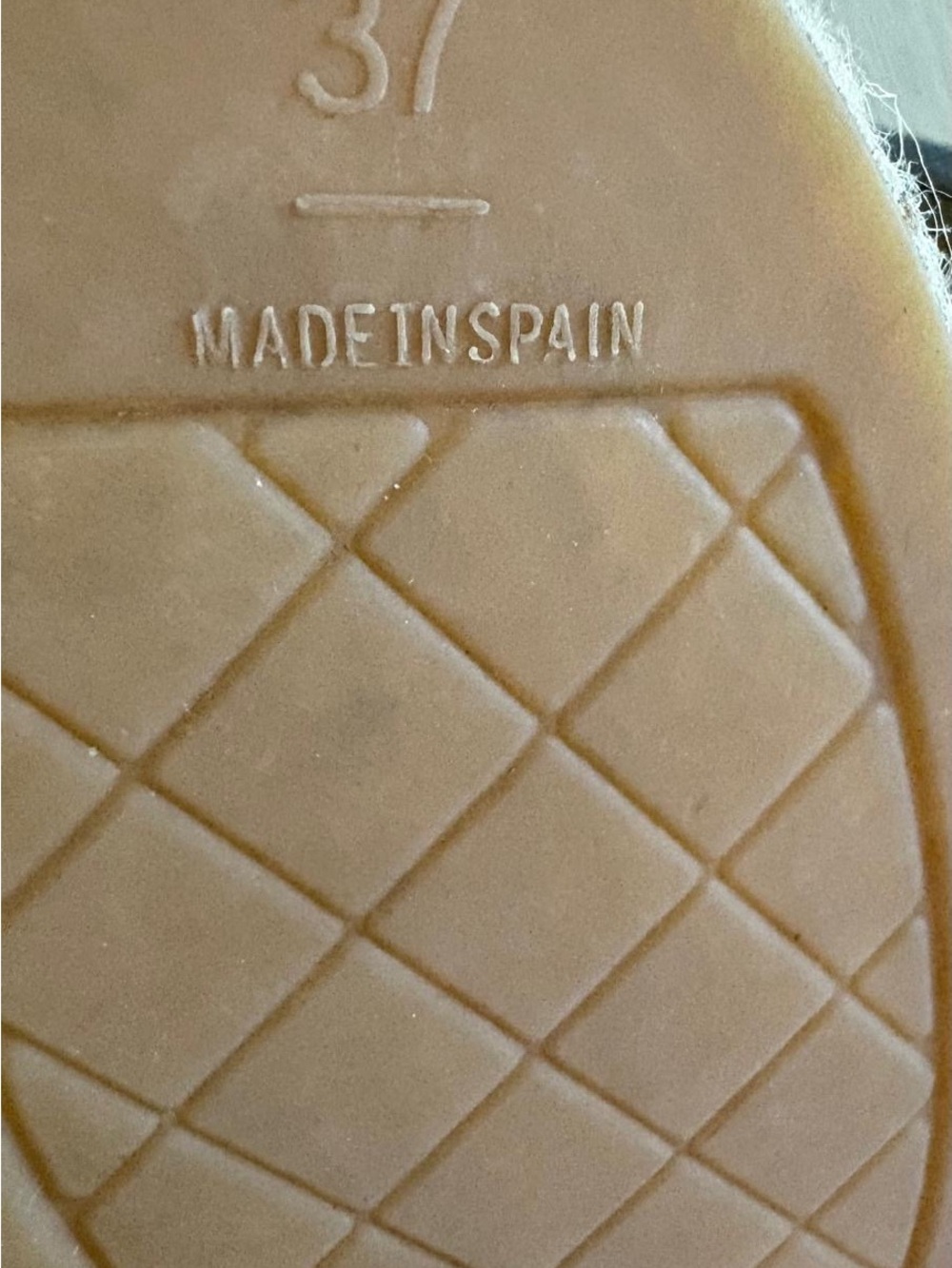 Chanel CC Espadrilles Metallic Bronze Leather Flats Size 37 Made in Spain - Picture 5 of 6
